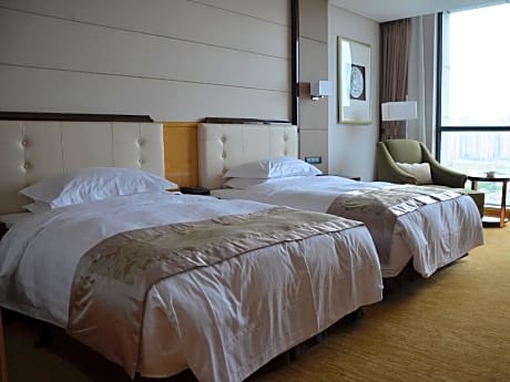 2 Bed Twin Superior Room