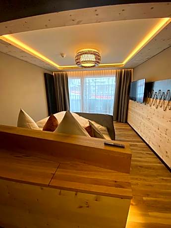 Double Room with Mountain View