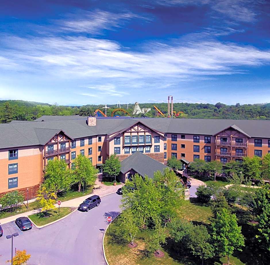 Six Flags Great Escape Lodge & Indoor Waterpark