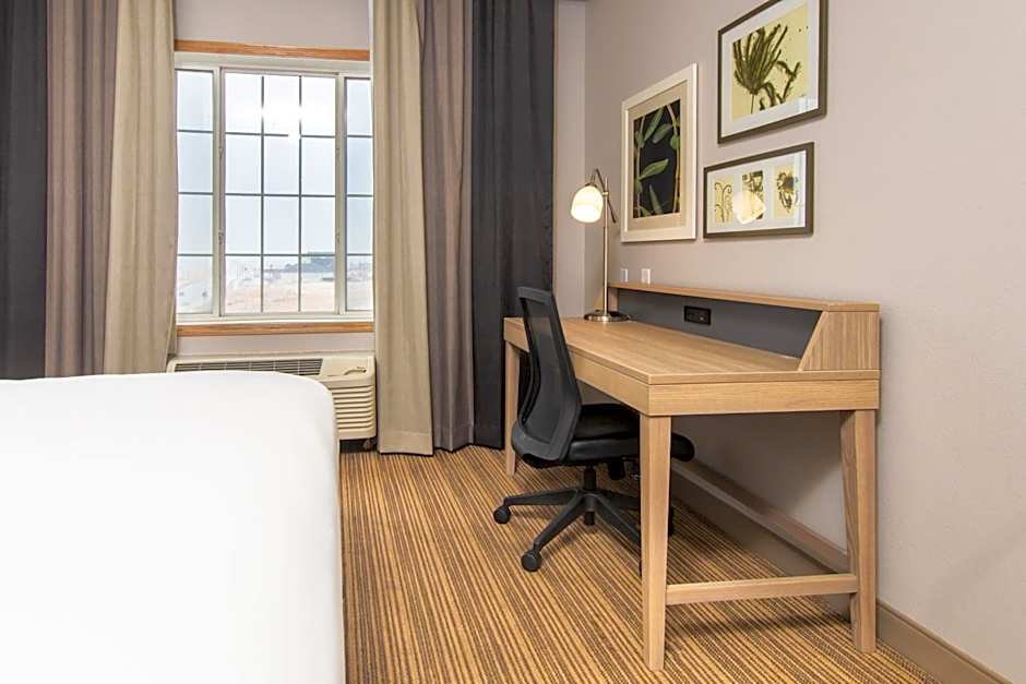 Country Inn & Suites by Radisson, Rapid City, SD