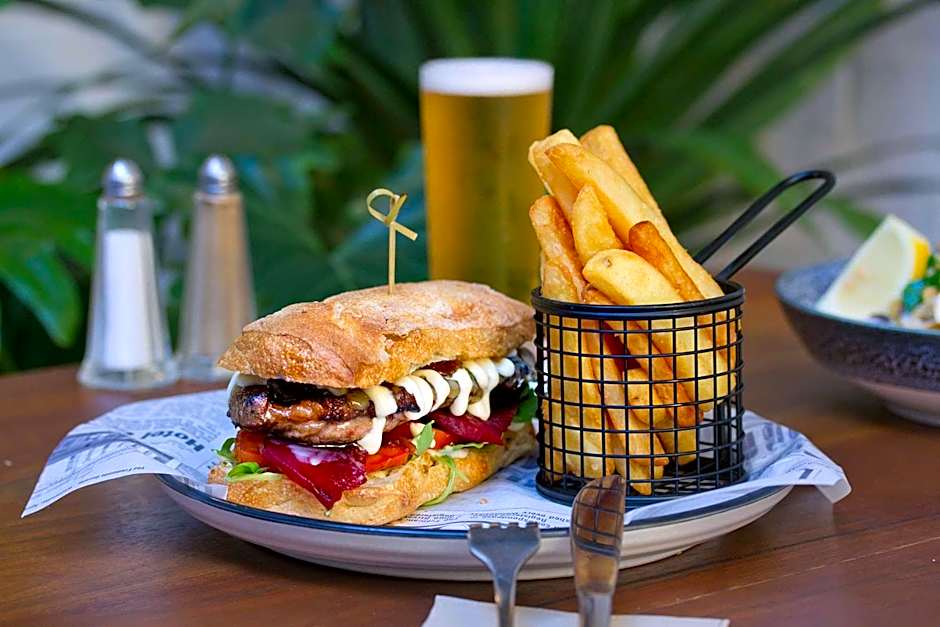 Nightcap at Barkly Hotel