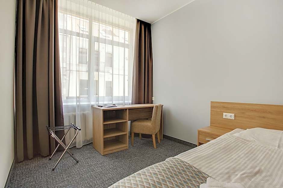 Old Town Trio Hostel Rooms