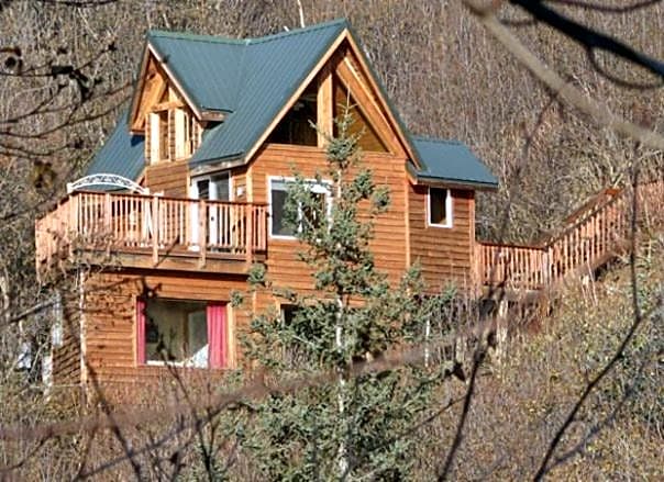 Alaska Adventure Cabins