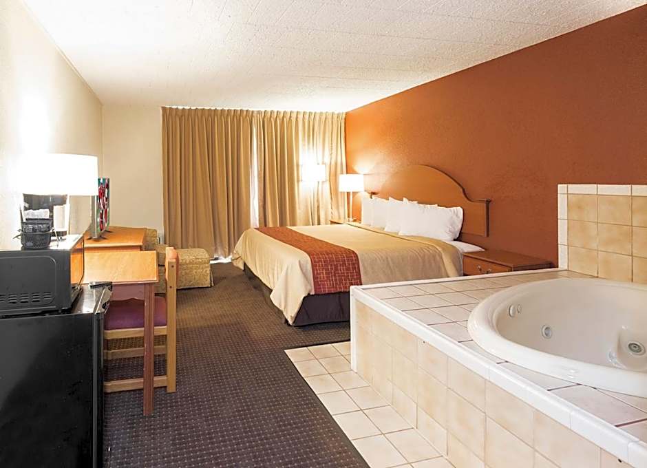 Days Inn by Wyndham Williamsport