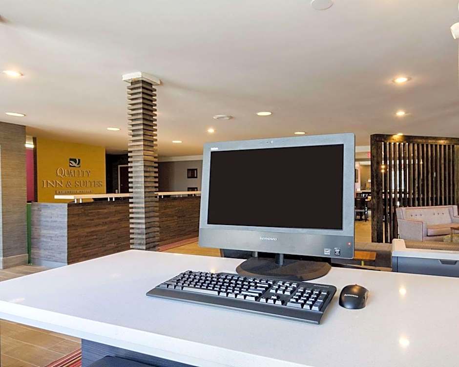 Quality Inn and Suites Ashland near Kings Dominion