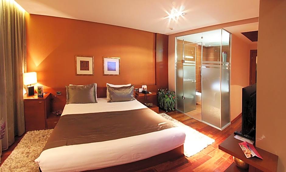 Tirana International Hotel & Conference Center