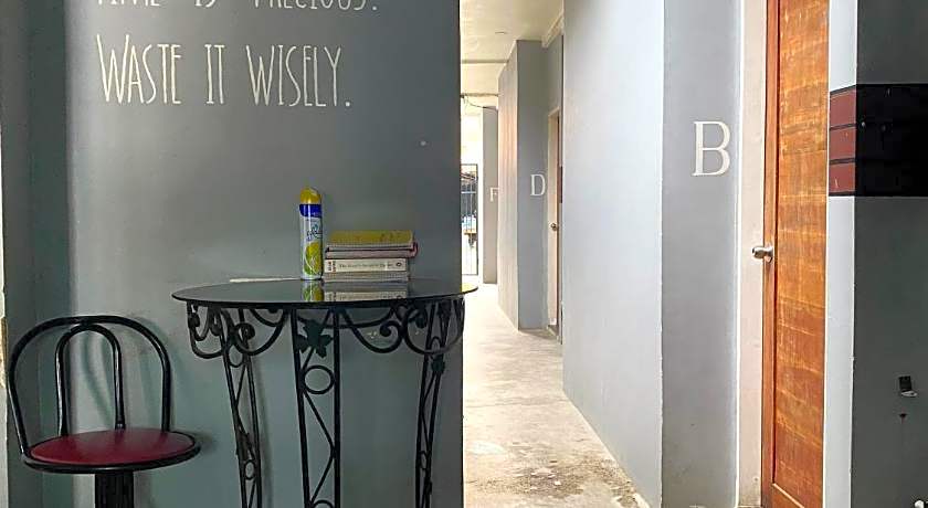 Pocket Hotel Bunks and Breakfast