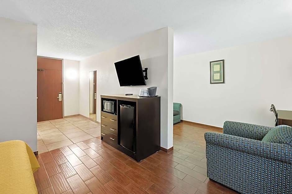 SureStay Plus Hotel by Best Western Lubbock Medical Center