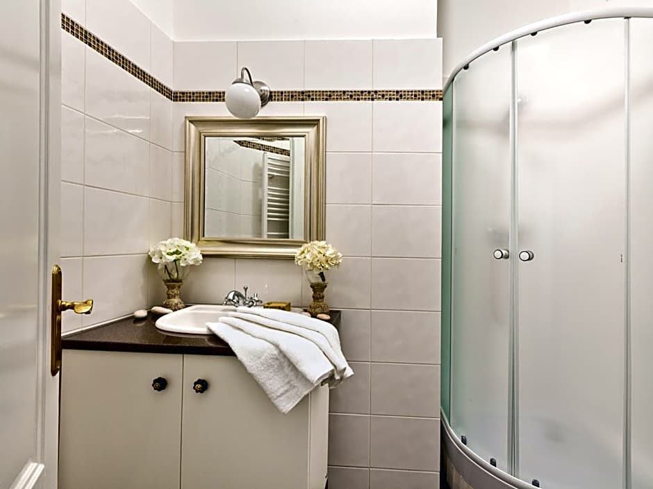 Cathedral Prague Apartments