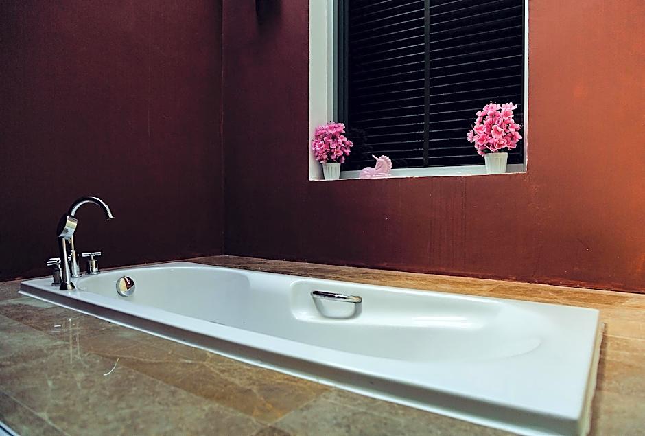 Nagawari Nirvana Platinum BBQ Villa Pattaya