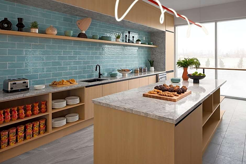 Delta Hotels by Marriott Vancouver Delta