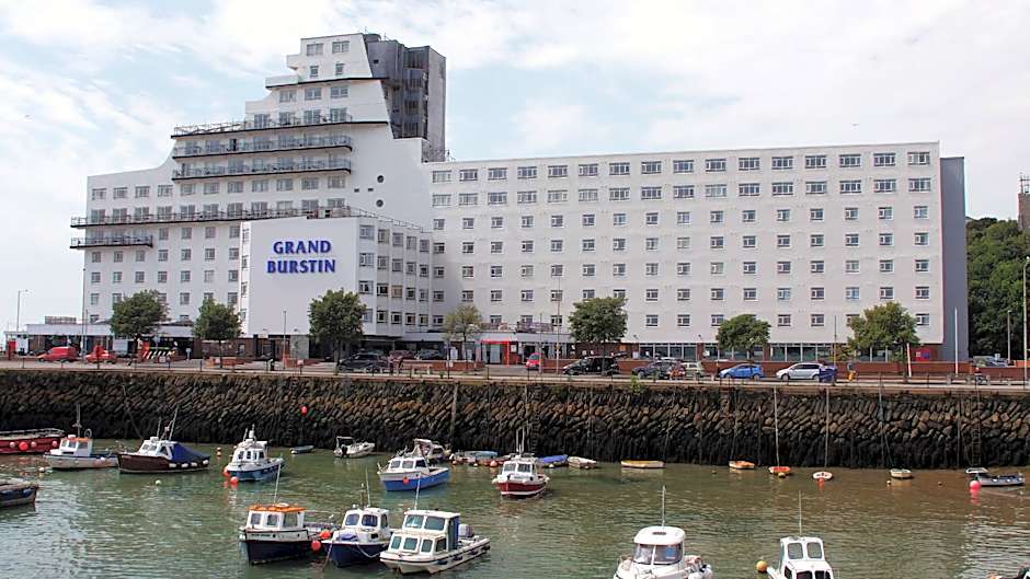 The Grand Burstin Hotel