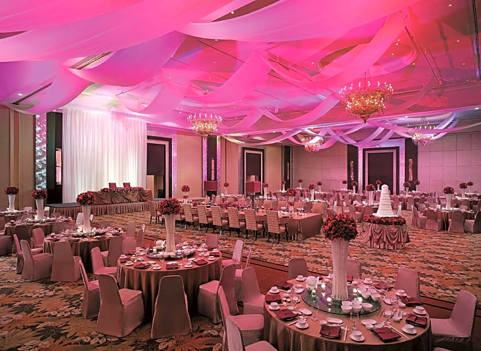 Edsa Shangri-La Manila