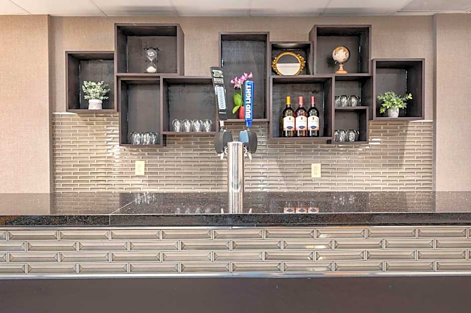 Drury Inn & Suites Champaign