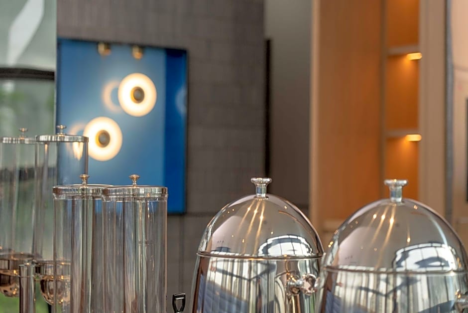 Holiday Inn Express Chongqing Caiyun Lake By IHG