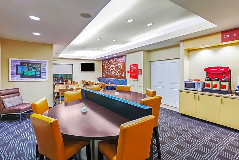 TownePlace Suites by Marriott Tulsa North/Owasso