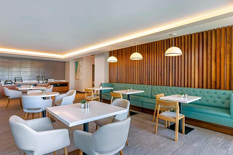 Cambria Hotel LAX