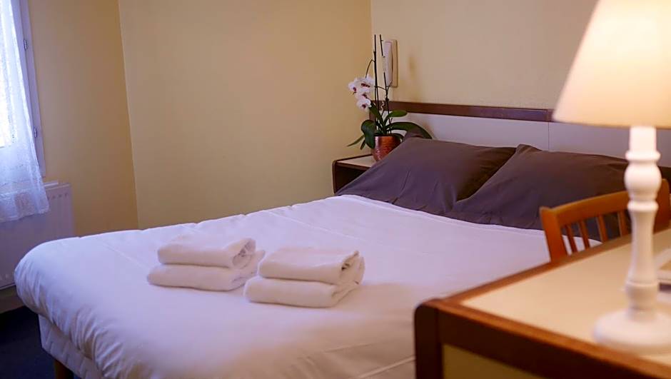 Logis Hôtel & Restaurant - Le Saint-Louis