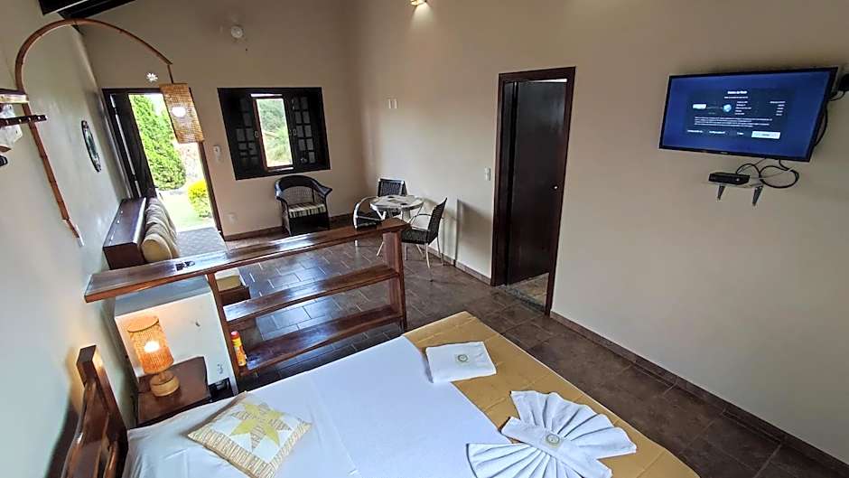 Pousada Além das Formas - Acesso a cachoeiras e gruta encantada