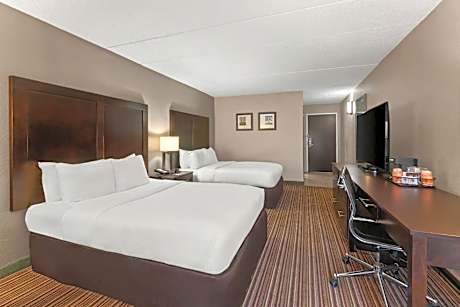 Double Room with Two Double Beds - Accessible/Non-Smoking