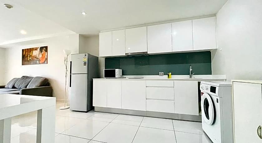 The Place Pratumnak by Pattaya Sunny Rentals