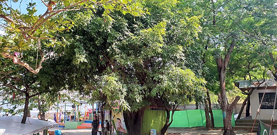 Mactan Newtown Condo with Garden and Ocean View 8NEWTOWN BLVD