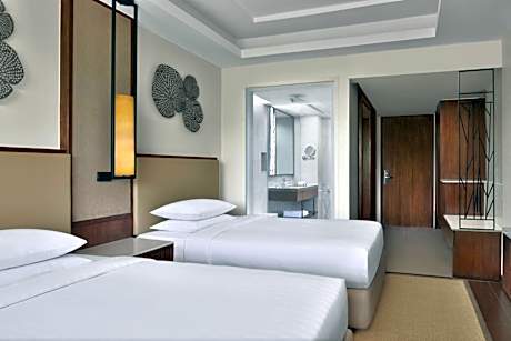 Twin Room with Balcony and Valley View