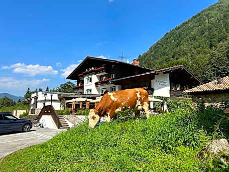 Pension Baranekhof - closest to the Kitzsteinhorn Ski Resort