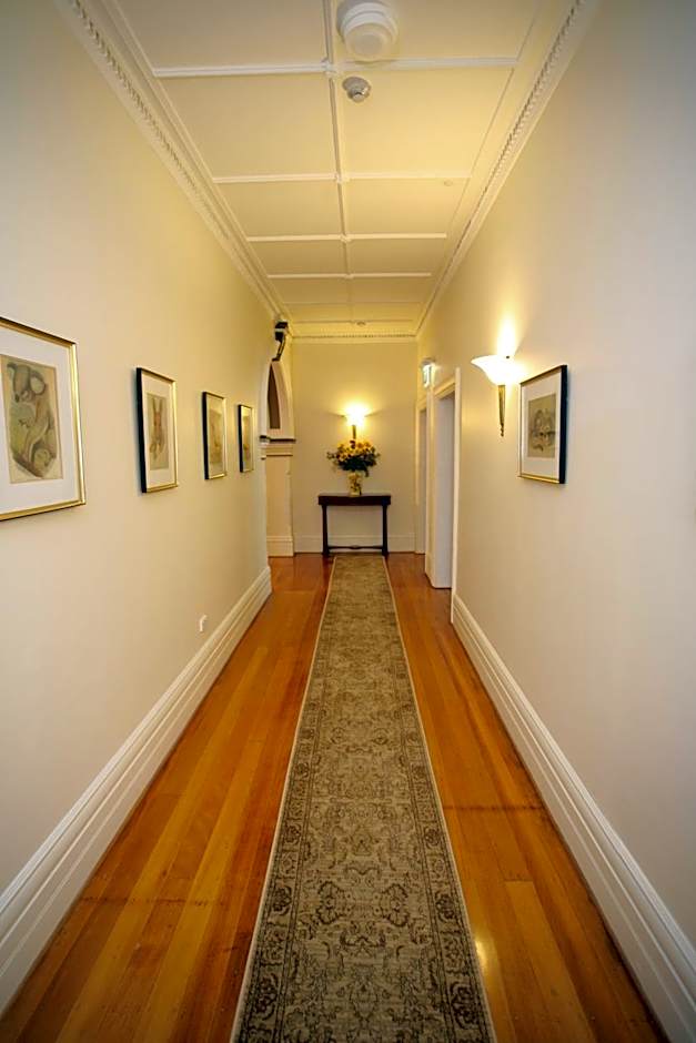 Darcy's Hotel