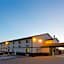 Super 8 by Wyndham Mendota I-39