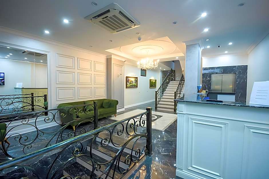 Old Garden Hotel Batumi