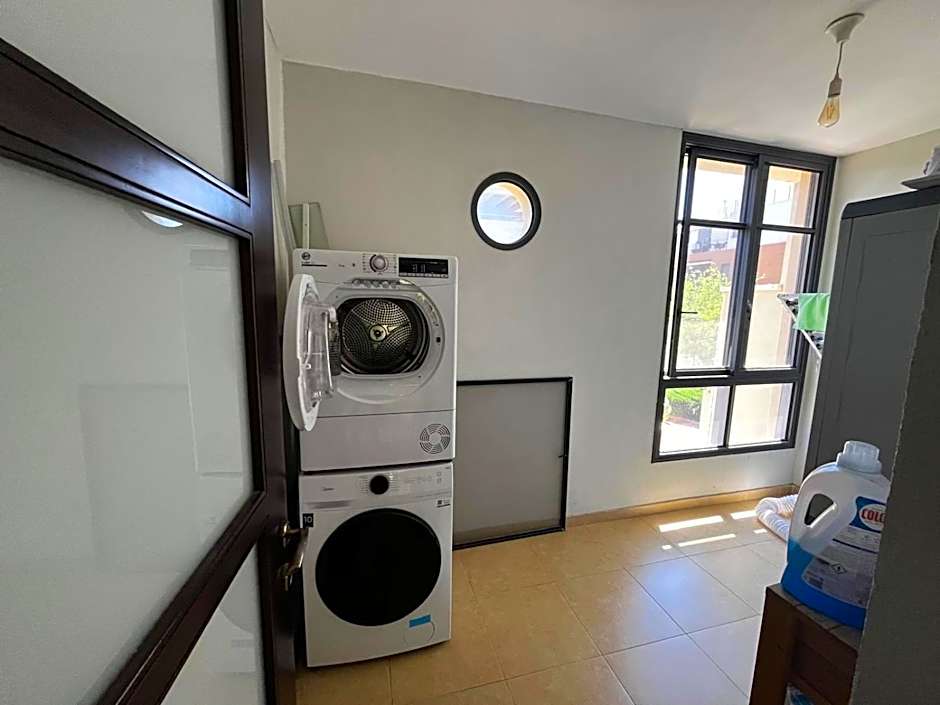 Super house- villa09