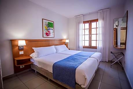 Large Classic 1 bedroom bungalow - 2 Adults