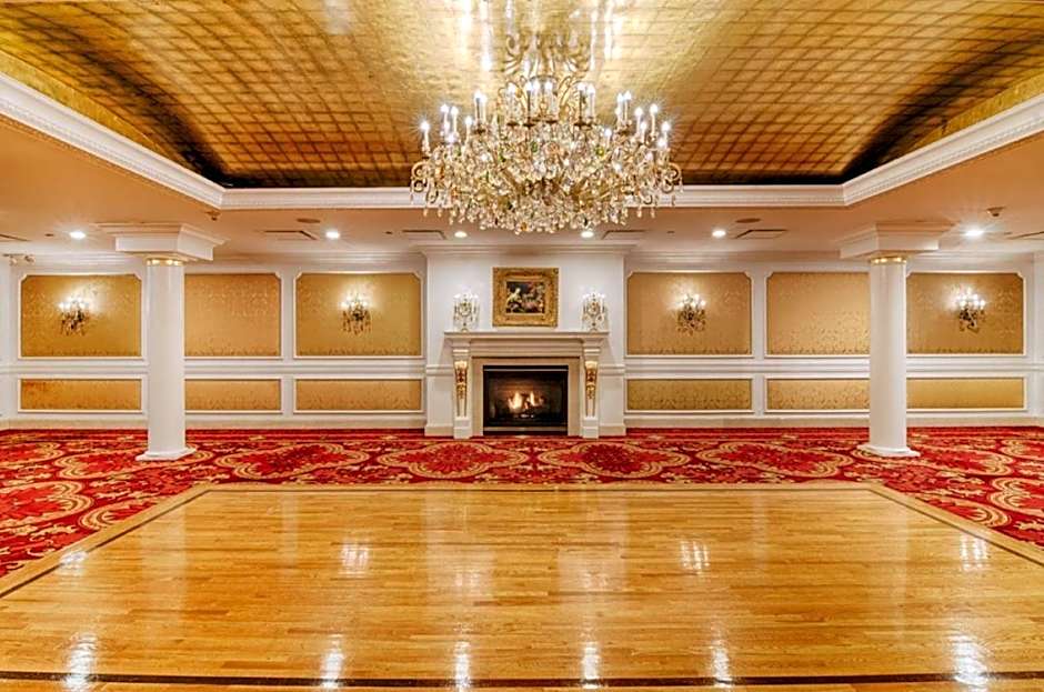 The Garden City Hotel