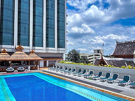 The Empress Hotel - SHA Extra Plus