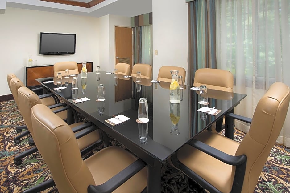 Staybridge Suites North Brunswick By IHG
