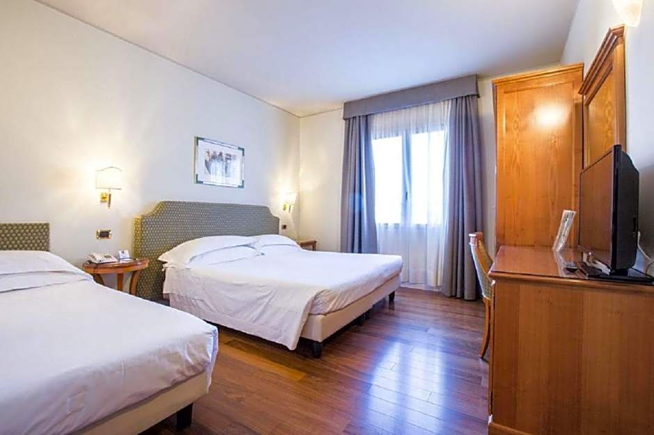 Plaza Hotel