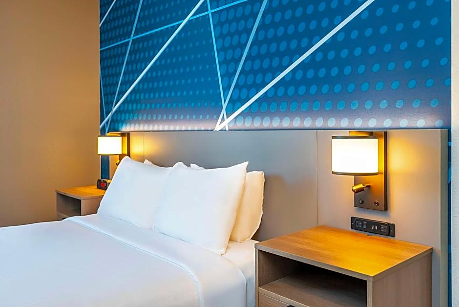 Comfort Suites Kelowna