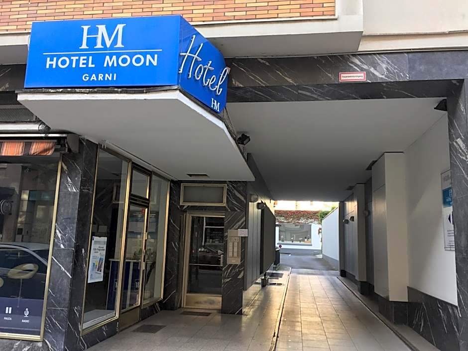 Hotel Moon