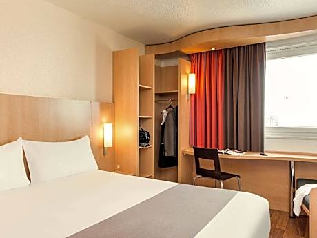 Standard Room with 1 double bed