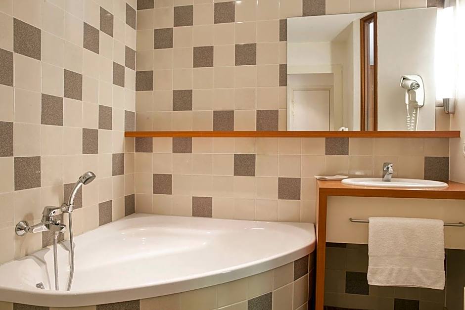 La Fischhutte, The Originals Relais