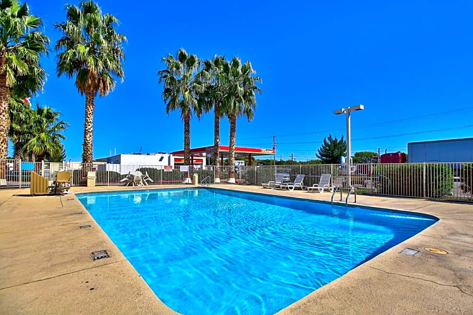 Motel 6-Nogales, AZ - Mariposa Road