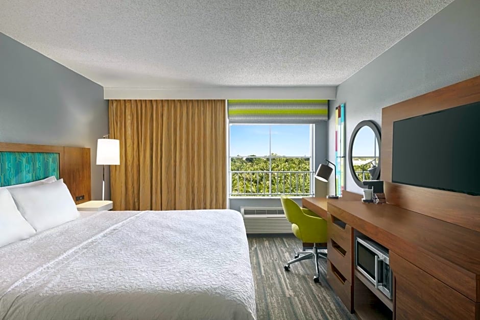 Hampton Inn By Hilton And Suites Ft. Lauderdale-Airport