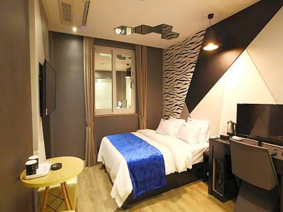 Jeju Lux Hotel