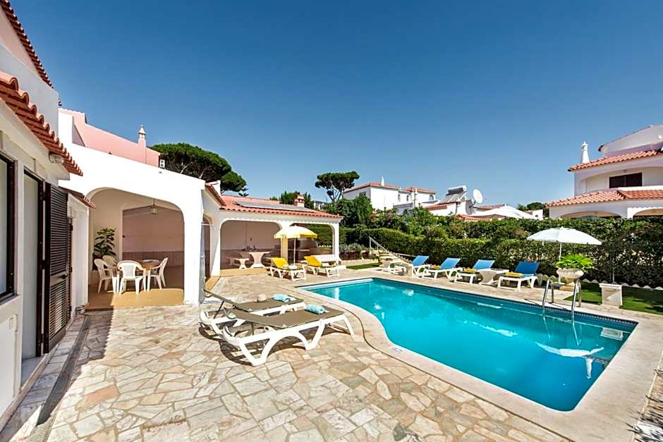 A Fantastic Place for Families, Hilton Hotel are and close to amenities