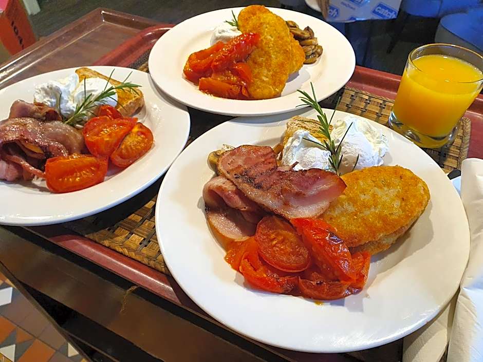 Victoria House Motor Inn