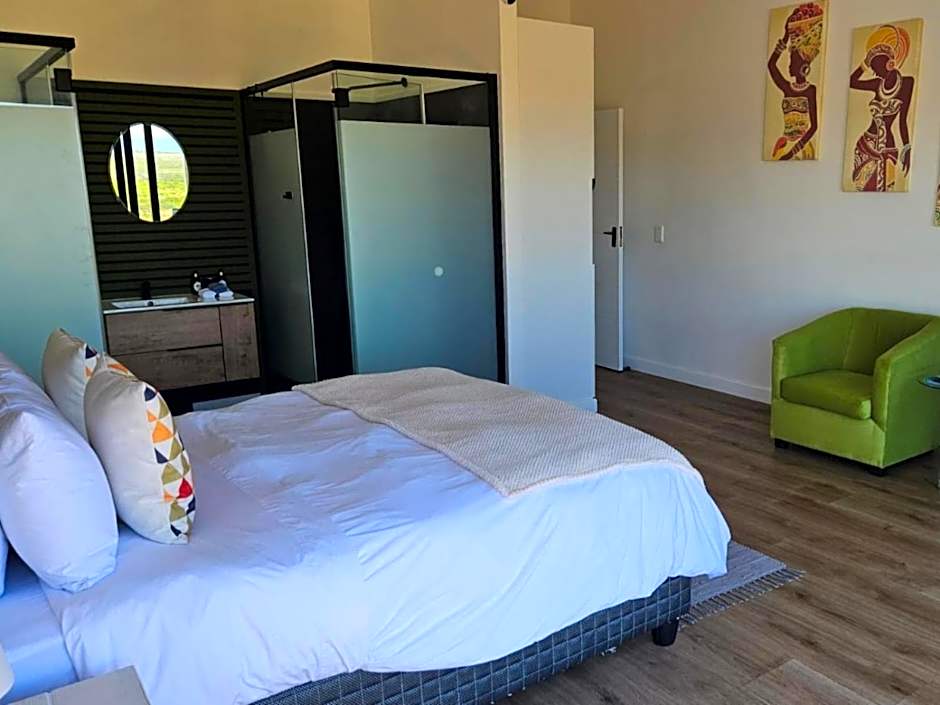 Photo 1 of 10 of Luxury 1 Queen Bed