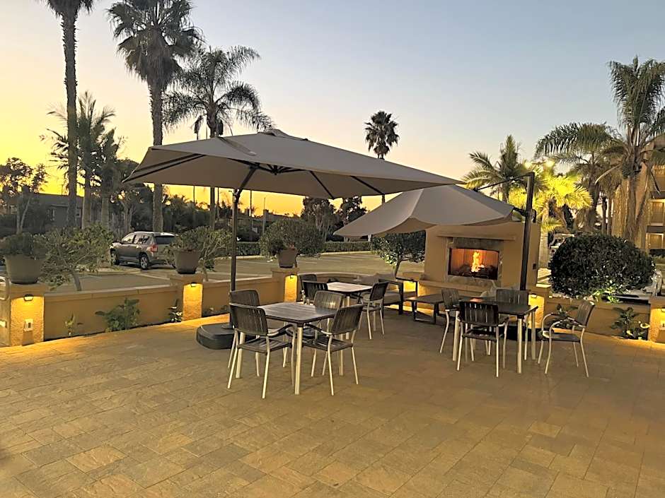 La Quinta Inn & Suites by Wyndham Carlsbad - Legoland Area