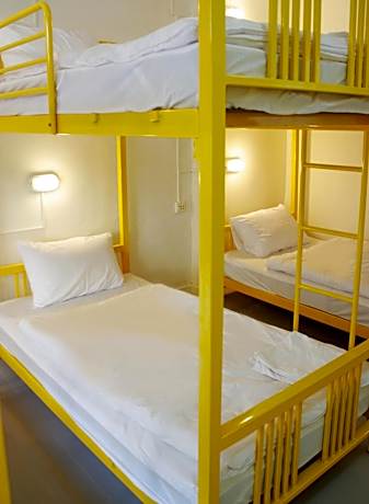 Bed in 4-Bed Mixed Dormitory Room