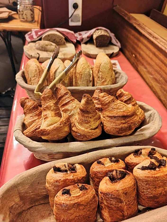 Hôtel Terminus - Pizzeria Pizz'a gogo - salle de sport - face à la gare